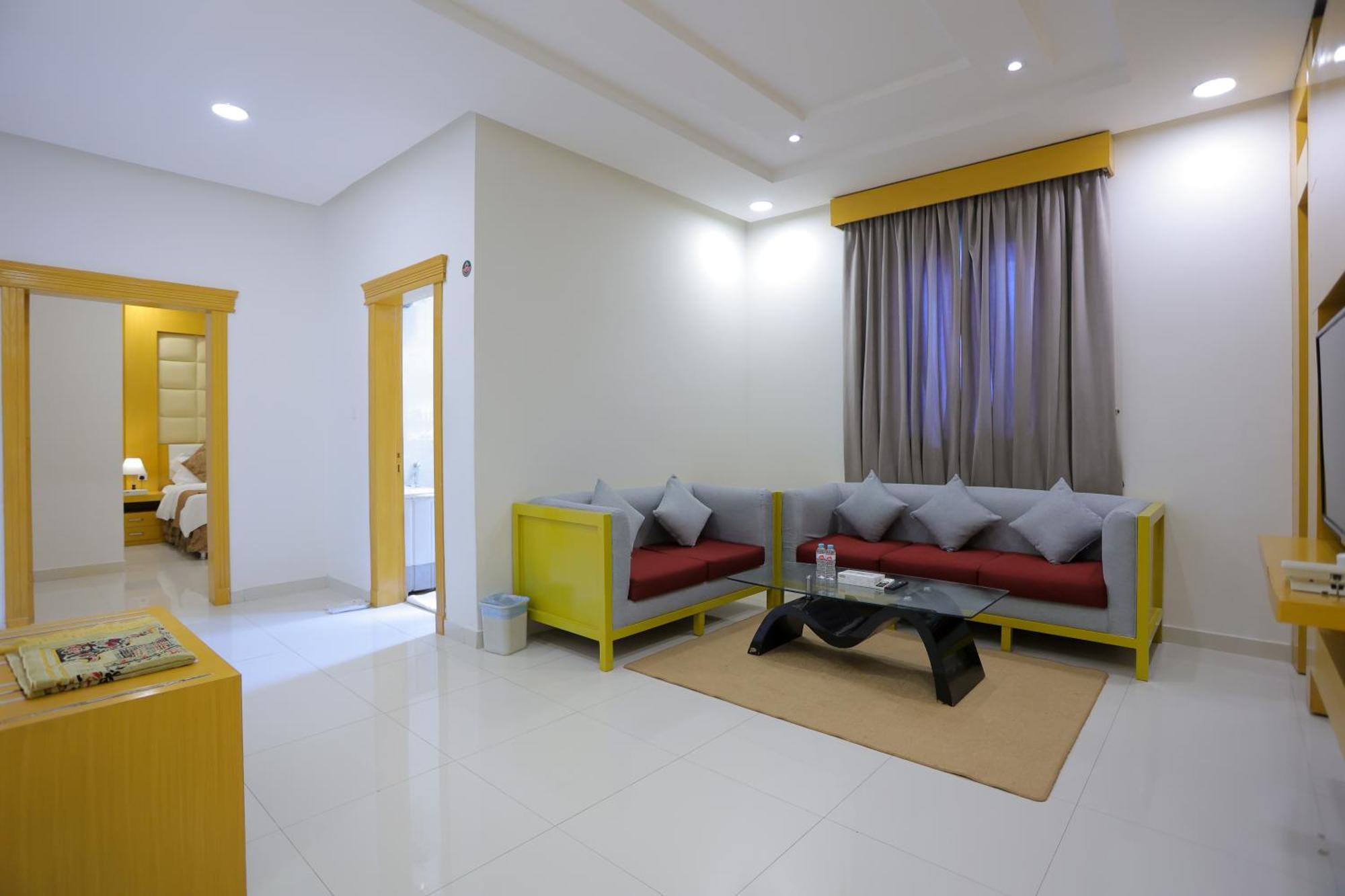 Aparthotel هوستا الملقا Riad Exterior foto