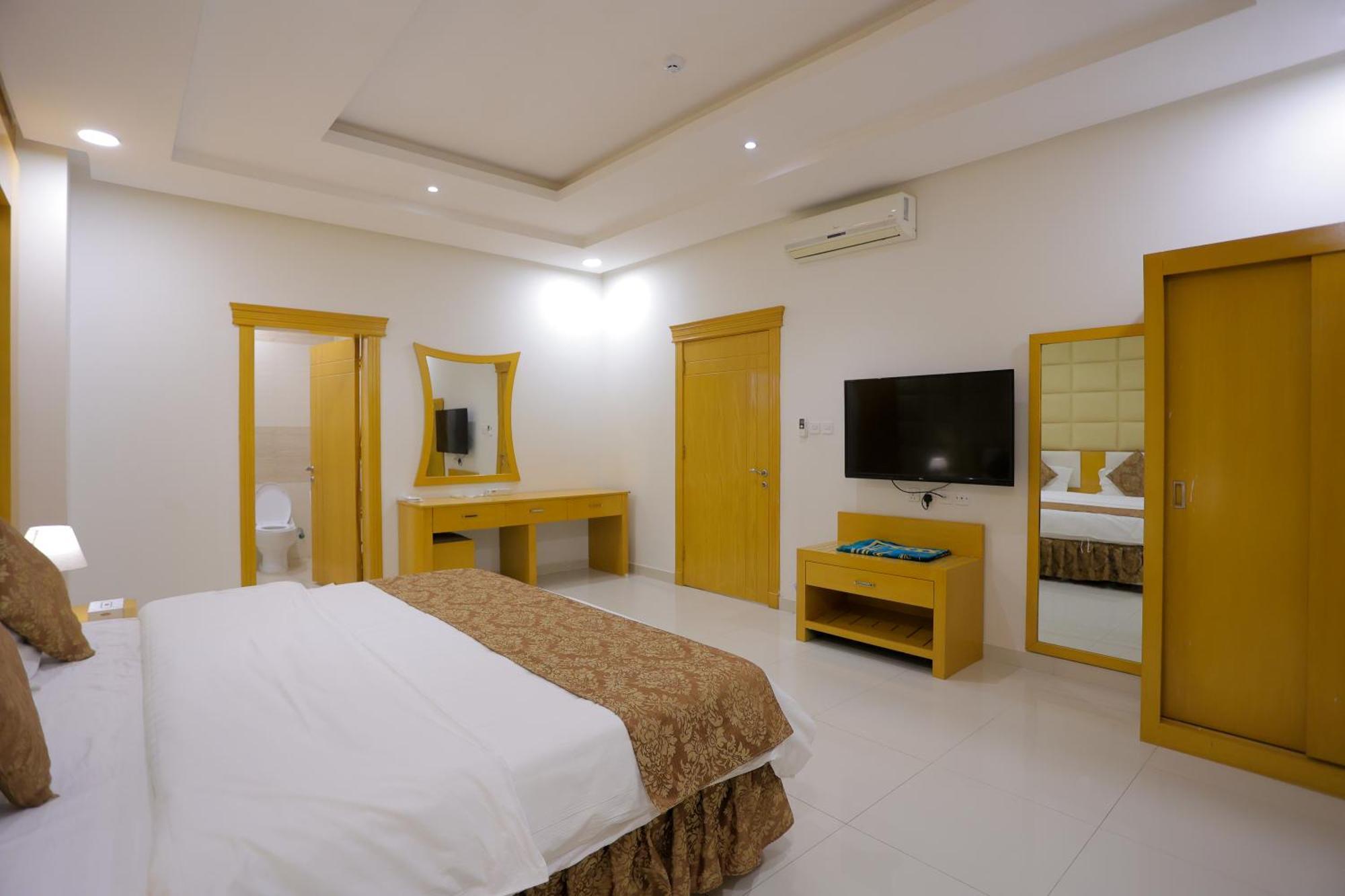 Aparthotel هوستا الملقا Riad Exterior foto